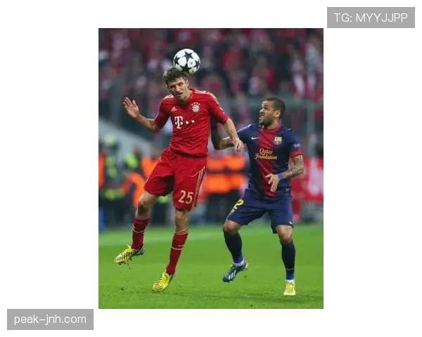 卡瓦哈尔与格纳布里边后卫推进倾向的分化机制解析